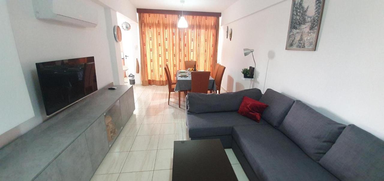 Vasilas Holiday Apartment #2 Larnaca Exterior foto