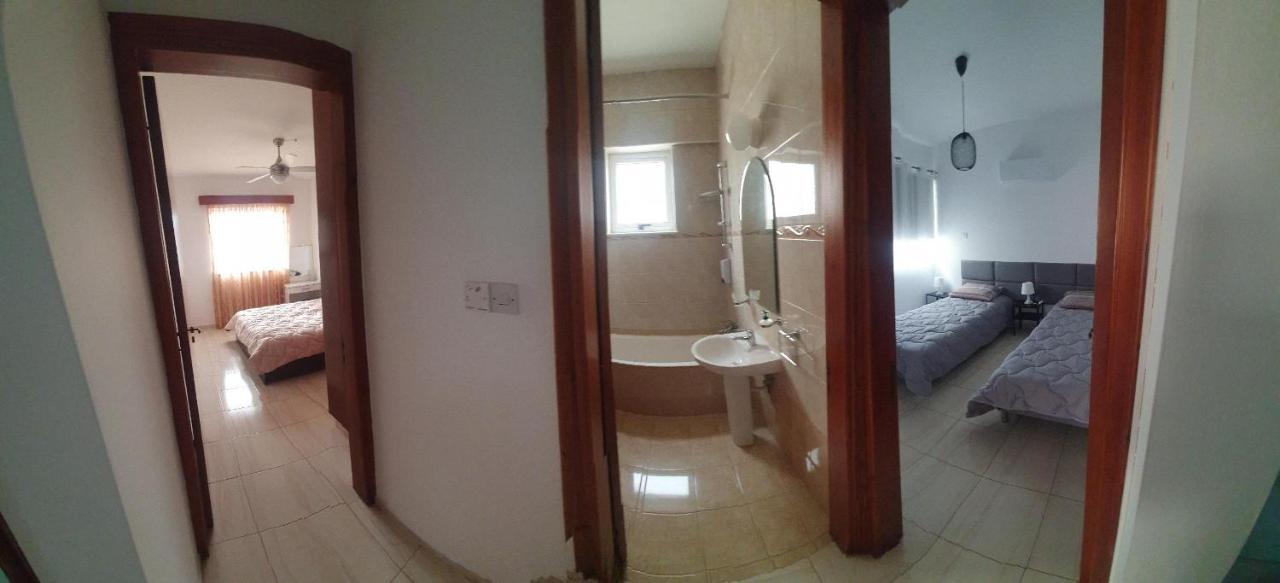 Vasilas Holiday Apartment #2 Larnaca Exterior foto